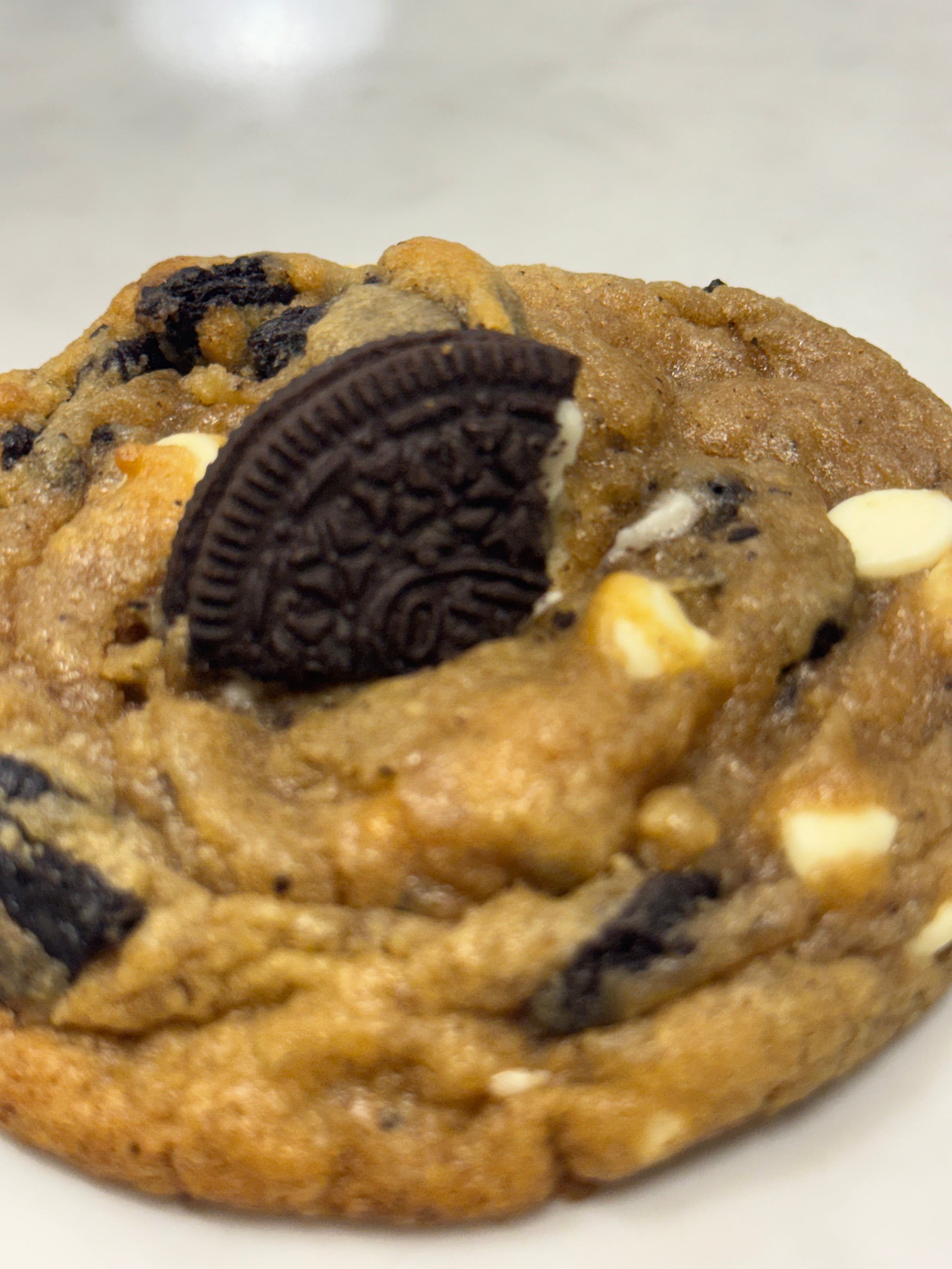 cooKISS n' Creme – The Village Cookie