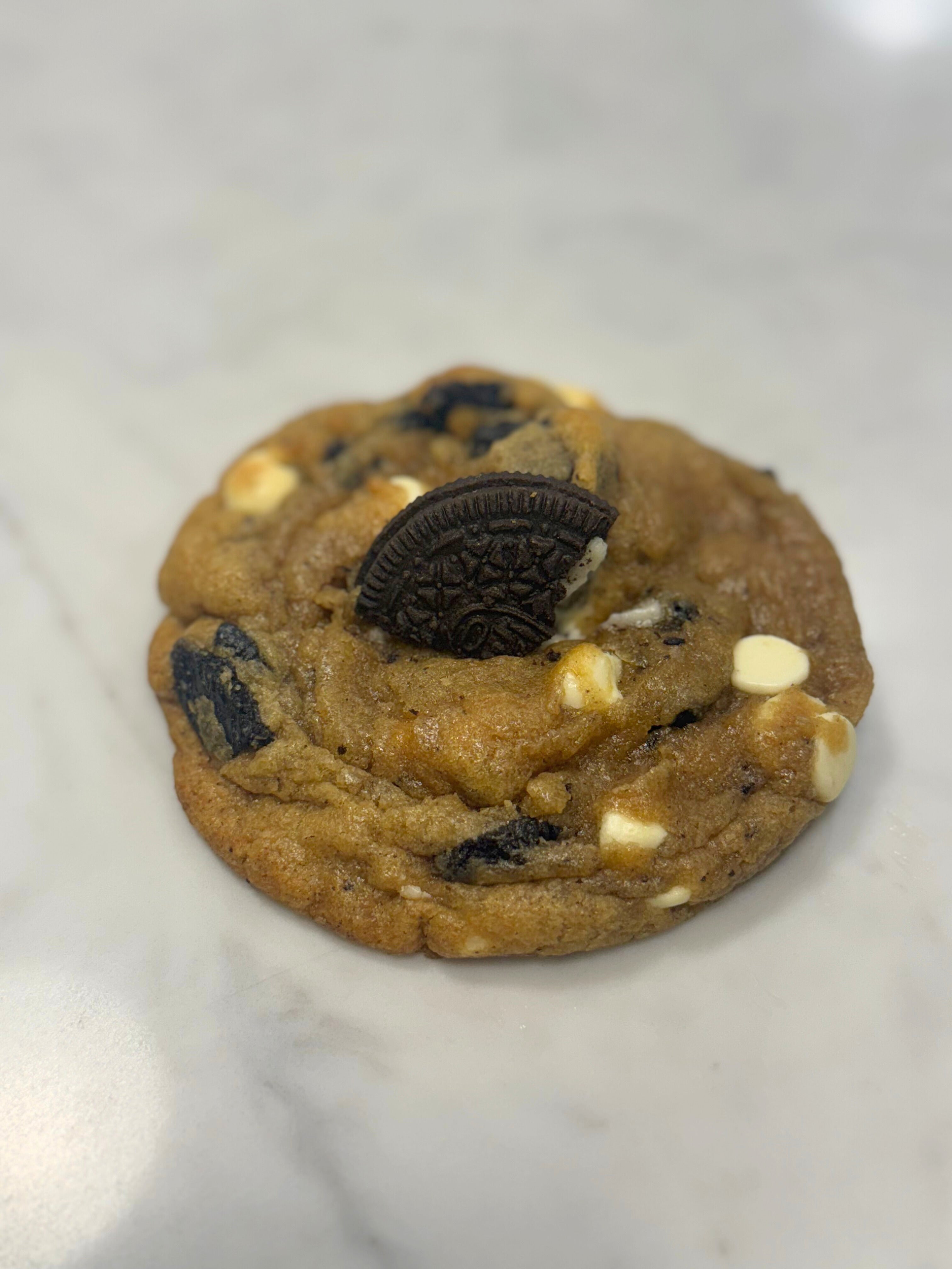 cooKISS n' Creme – The Village Cookie